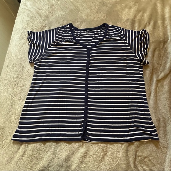 NWOT Market & Spruce navy blue white stripes v-neck soft tee Size 2X - Picture 2 of 11